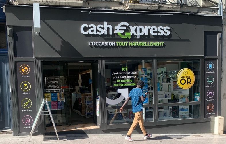 façade franchise cash express