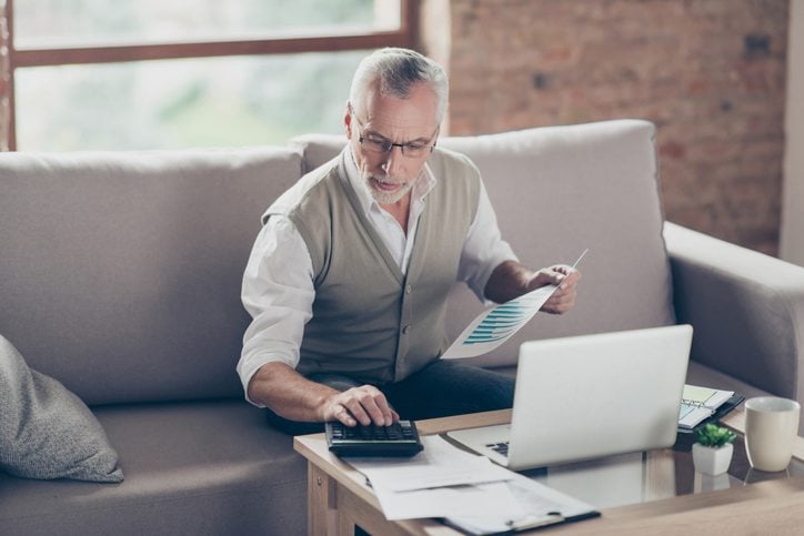 La création en franchise : bouclier anti-chômage pour les seniors ?