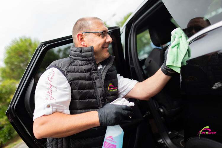 Réparation, lavage, mobilité verte : 3 concepts auto en franchise qui cassent les codes en 2025