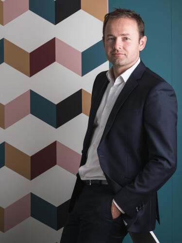 Entreprendre autrement : comment la franchise Made In France répond aux nouvelles attentes des consommateurs