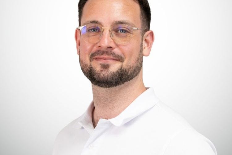 Krystian NOSTER - Franchisé Avenir Rénovations : « C'est une formation très concrète, où l'on va directement à l'essentiel pour être rapidement opérationnel. »