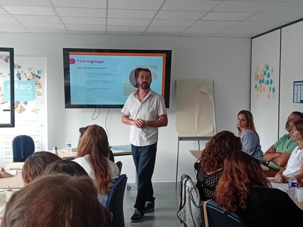 AXEO Services : l'entraide au service du maintien à domicile