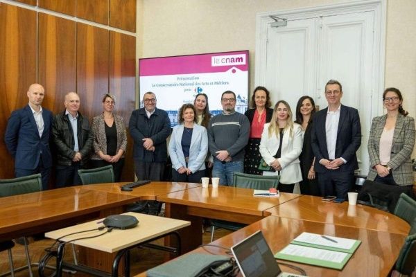 Carrefour City : le groupe Carrefour renouvelle son partenariat avec le CNAM