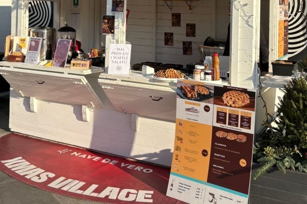 La Belle Liégeoise teste son concept en Italie sur un marché de Noël