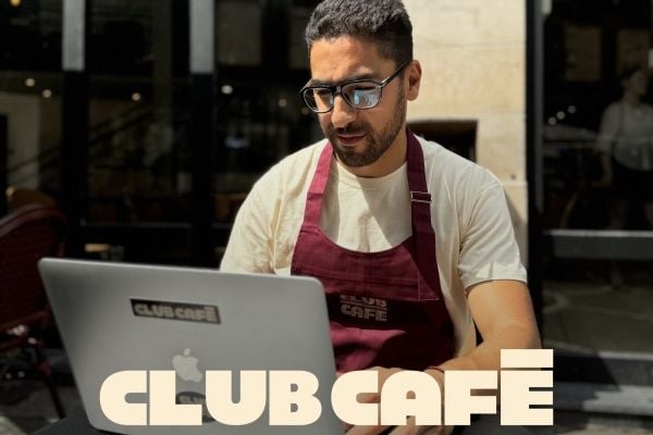 Un nouveau virage pour Amine Bouchikhi : de banquier à franchisé CLUB CAFÉ