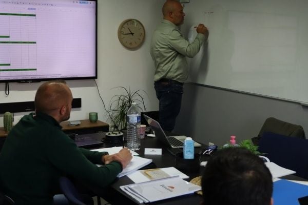 Pérénia aménage vos extérieurs souligne l’importance de la formation dans la réussite d’un franchisé