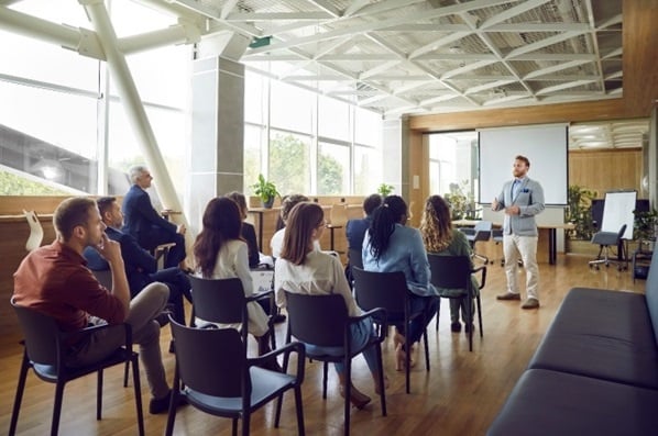 Age d’Or Services propose une formation initiale complète pour sécuriser la réussite des franchisés