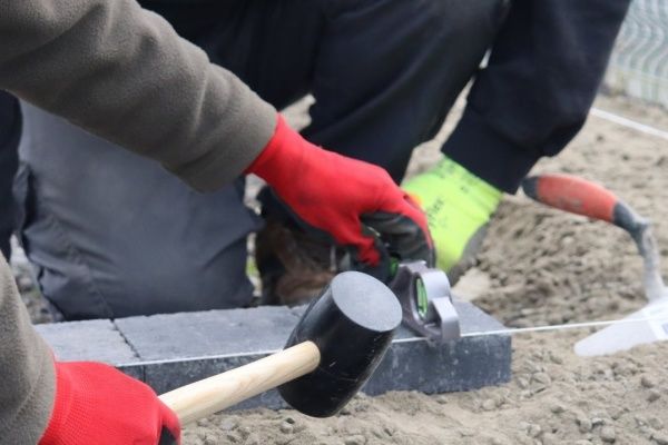 Pérénia : le choix du matériel au cœur de la performance en aménagement extérieur