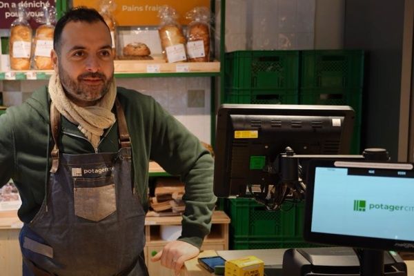 Potager City nous invite dans le quotidien de Christophe, locataire-gérant à Paris