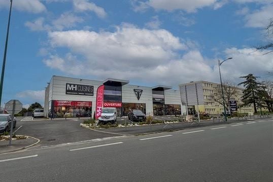 MH cuisines s’implante à Bourges avec un nouveau showroom attrayant