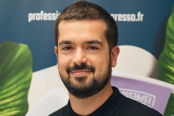 Coup de projecteur sur Antoine, responsable marketing de Litha Espresso