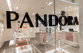 Franchise bijoux : Pandora ouvre près d'Annemasse